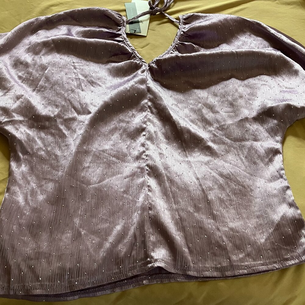 2Xtremz Embellished V-neck Top with 3/4 Sleeves and Tie-Up Detail Sz XS